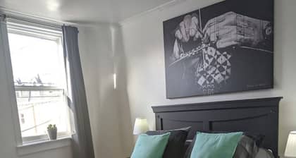 Downtown Executive w Fireplace & Location