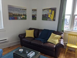 Télévision, cheminée