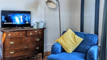 TV, lareira