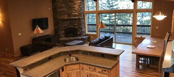 Lake Tahoe vakantiewoning huis dicht bij skiën met verwarmd zwembad en bubbelbad