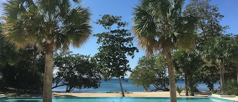 Pool | Outdoor pool