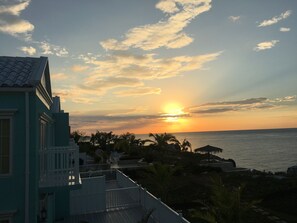 Property grounds - Lovely modern home overlooking the Caribbean Sea and only steps from the beach (NEGRIL)