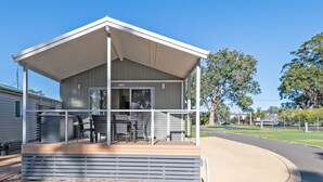 Cabin, 2 Bedrooms, Ocean View (Bayview) | Balcony - Holiday Haven White Sands (Huskisson)