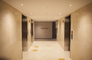 Hallway - GreenTree Inn Seogwipo Hotel (Seogwipo)