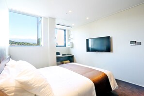 Standard Double or Twin Room, 1 Bedroom | In-room safe, soundproofing, free WiFi - GreenTree Inn Seogwipo Hotel (Seogwipo)