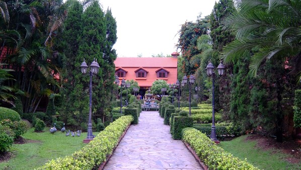 Property grounds - Chuanthanapanya Resort (Sawang Daen Din)