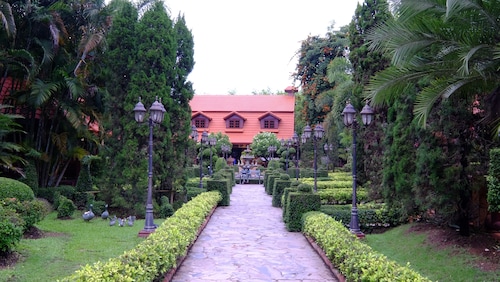 Chuanthanapanya Resort