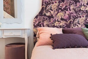 Apartment | Individually decorated, individually furnished, desk, laptop workspace