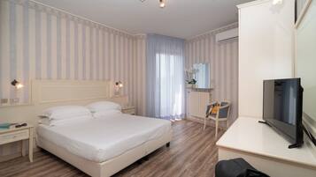 In-room safe, free WiFi, bed sheets, wheelchair access