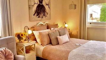 Camera Luxury, 1 letto queen, non fumatori | Biancheria in cotone egiziano, biancheria da letto di alta qualità