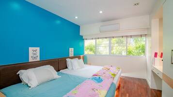 3-Bedroom House | 3 bedrooms, in-room safe, iron/ironing board, free WiFi