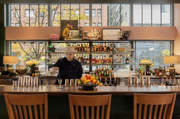 Bar (on property) at Palihotel Seattle