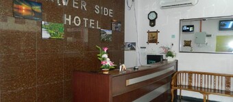 Riverside Hotel