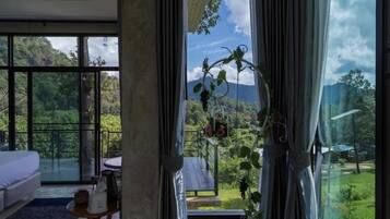 Tree House Terrace | Cortinas blackout y wifi gratis