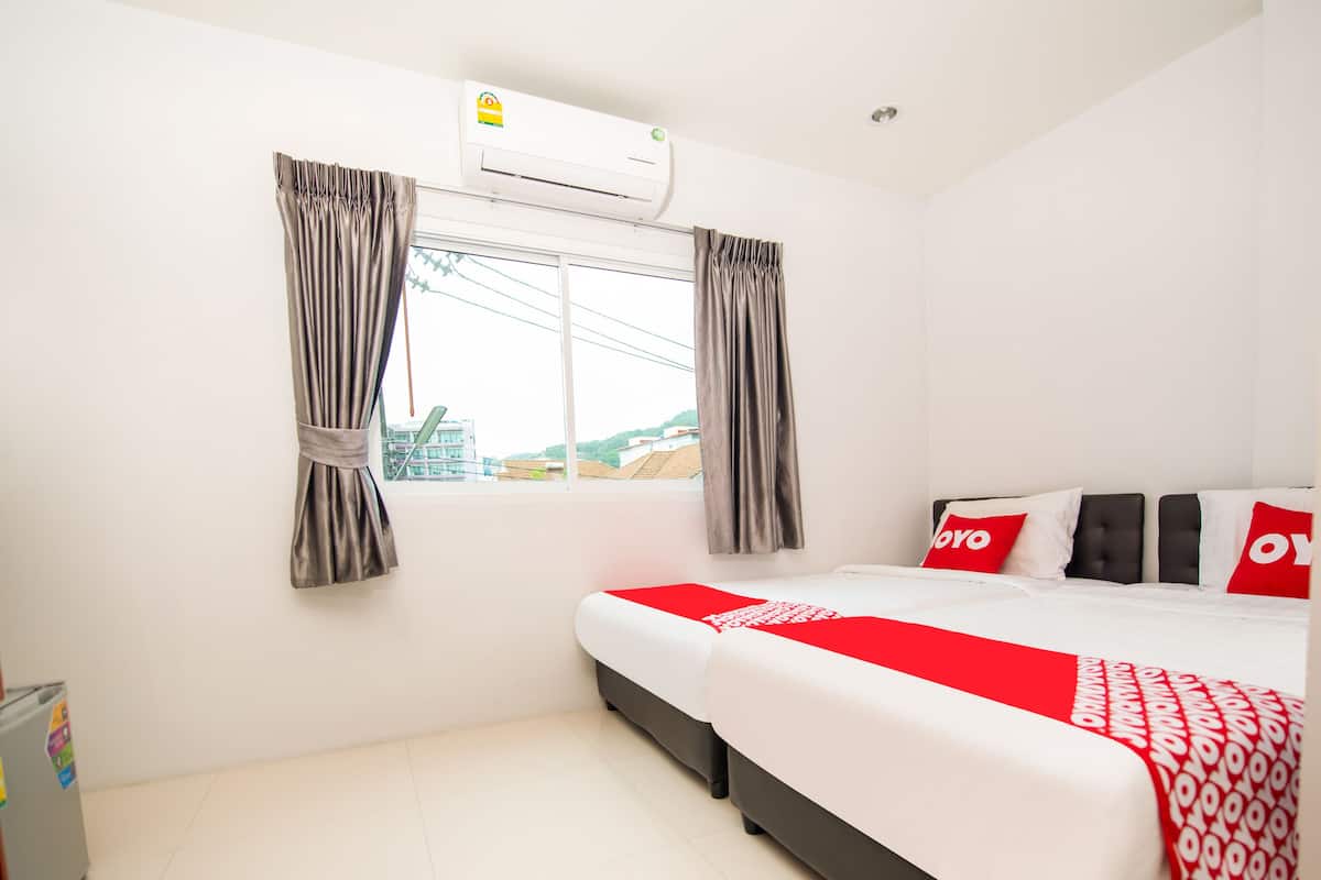 Standard Twin Room | Desk, laptop workspace, free WiFi