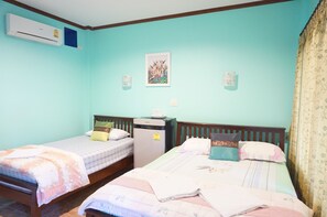 Family Room | Rollaway beds, free WiFi