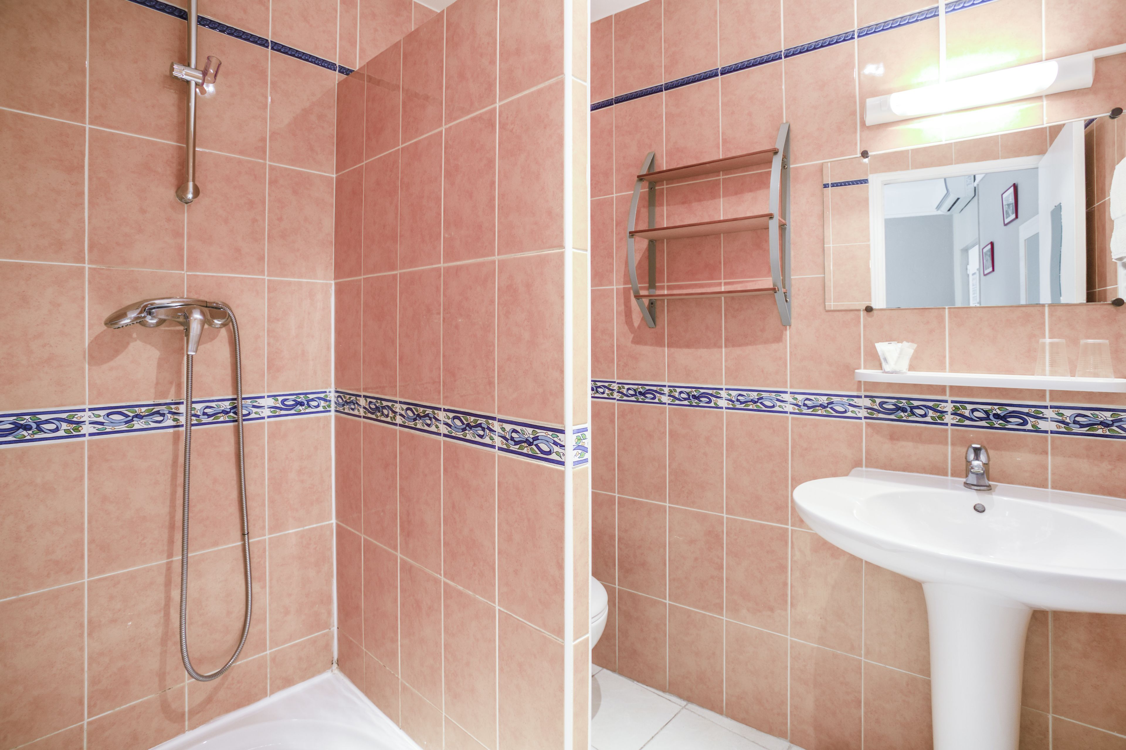 family room | bathroom | shower, free toiletries, towels