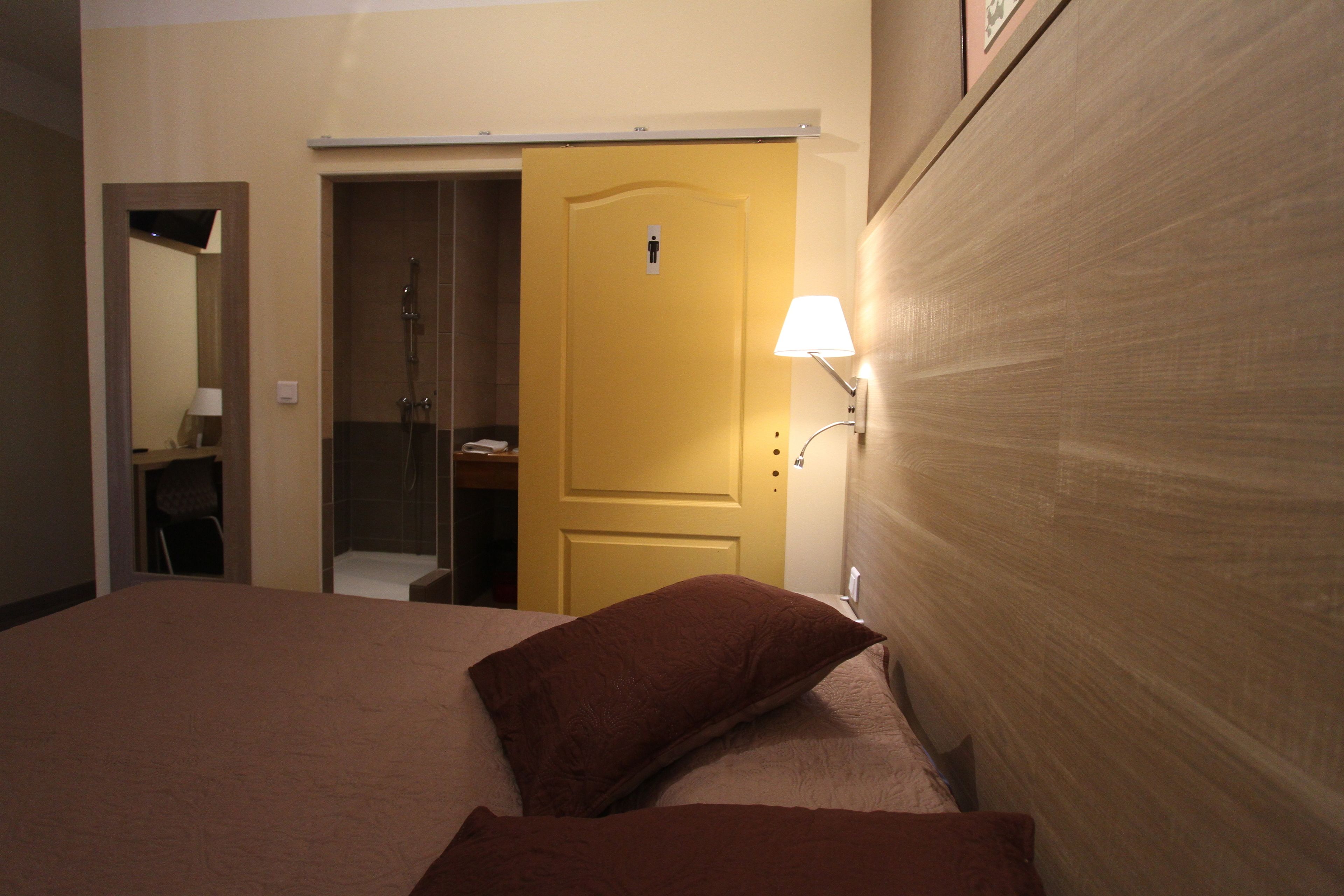 double room | individually decorated, individually furnished, desk, blackout curtains