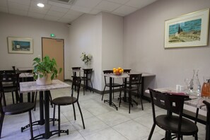 Restaurant - Hôtel Le Provencal (Tarascon)