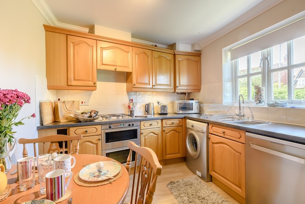 Fridge, microwave, dishwasher