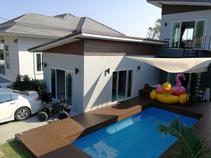 3 Bedrooms Villa  | Teres/patio