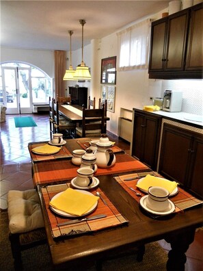 Dining - Villa le Olivine Less then 5 min to Sorrento (Sorrento)