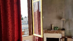 Ảnh chưa phân loại, 5 trong số 36 ảnh, nút