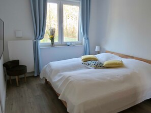 2 Schlafzimmer, Reisekinderbett, WLAN