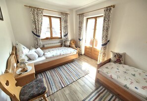 2 habitaciones, cuna de viaje, wifi y ropa de cama 