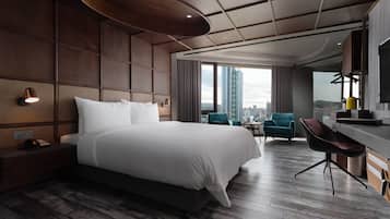 豪華雙人房(附浴缸)-覺醒尊爵景觀雙人房 | 高級寢具、迷你吧贈品、房內夾萬、書桌