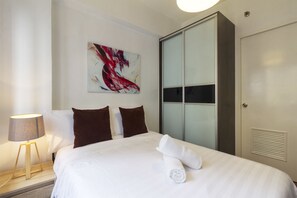 1 bedroom, individually decorated, individually furnished