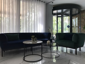 Sittområde i lobbyn