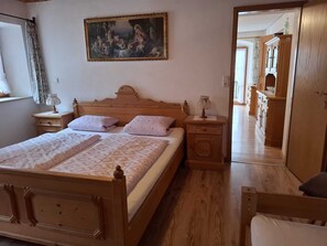 1 chambre, accĂšs Internet, draps fournis