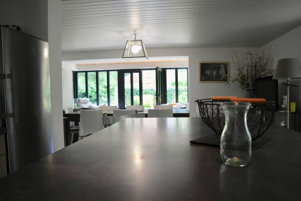 تناول الطعام