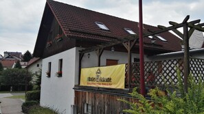 Front of property - Radler-Scheune Thüringen (Friedrichroda)