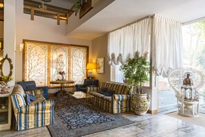 Lobby sitting area - Hotel Miro' (Montecatini Terme)