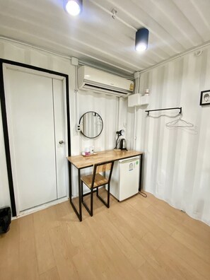 Double Room | Blackout drapes, free WiFi