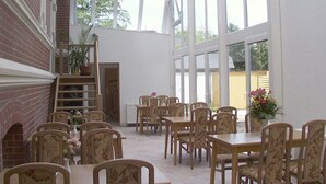 Free daily buffet breakfast  - Stadtsee-Pension Templin (Templin)