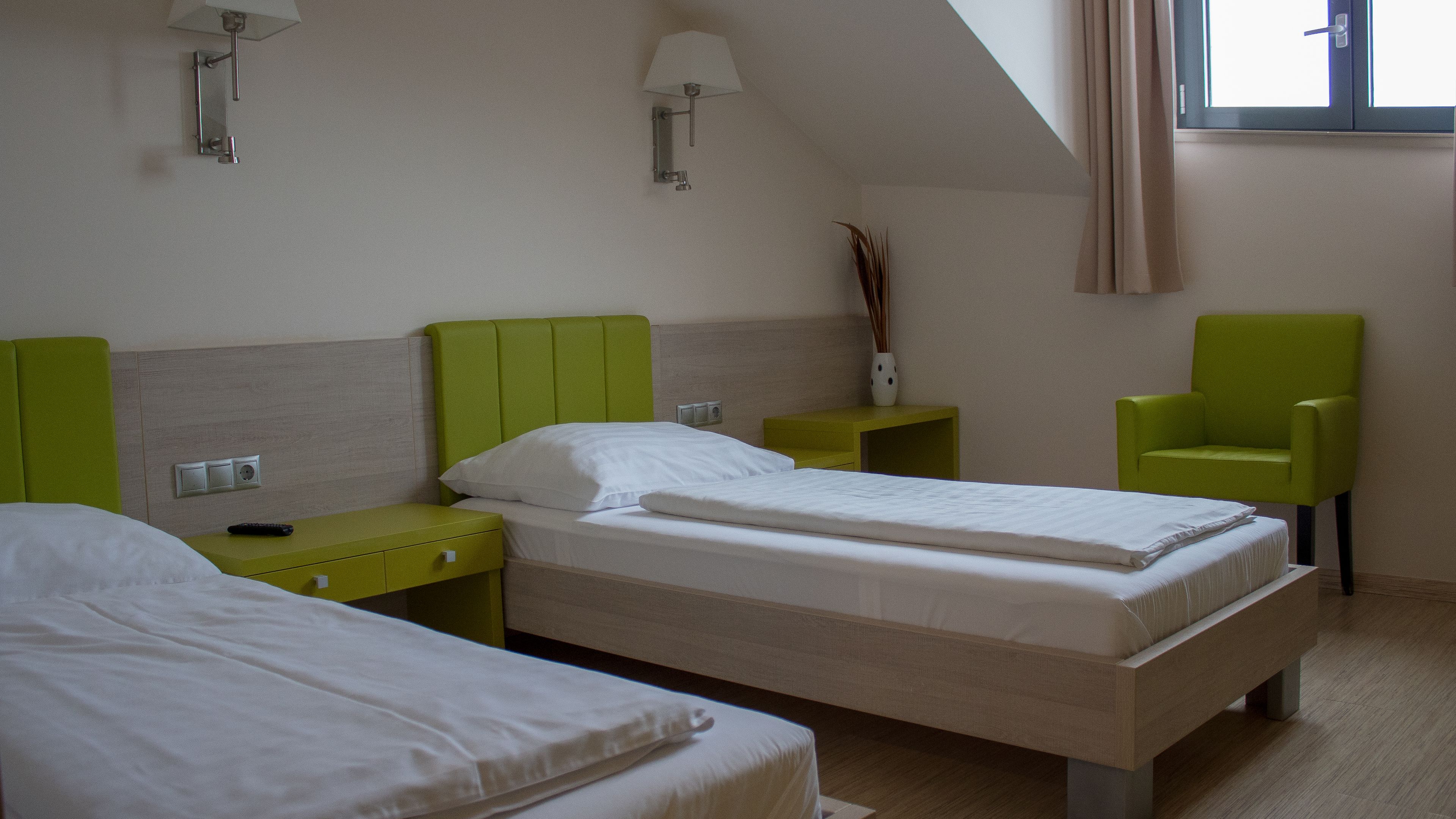 minibar, in-room safe, soundproofing, iron/ironing board