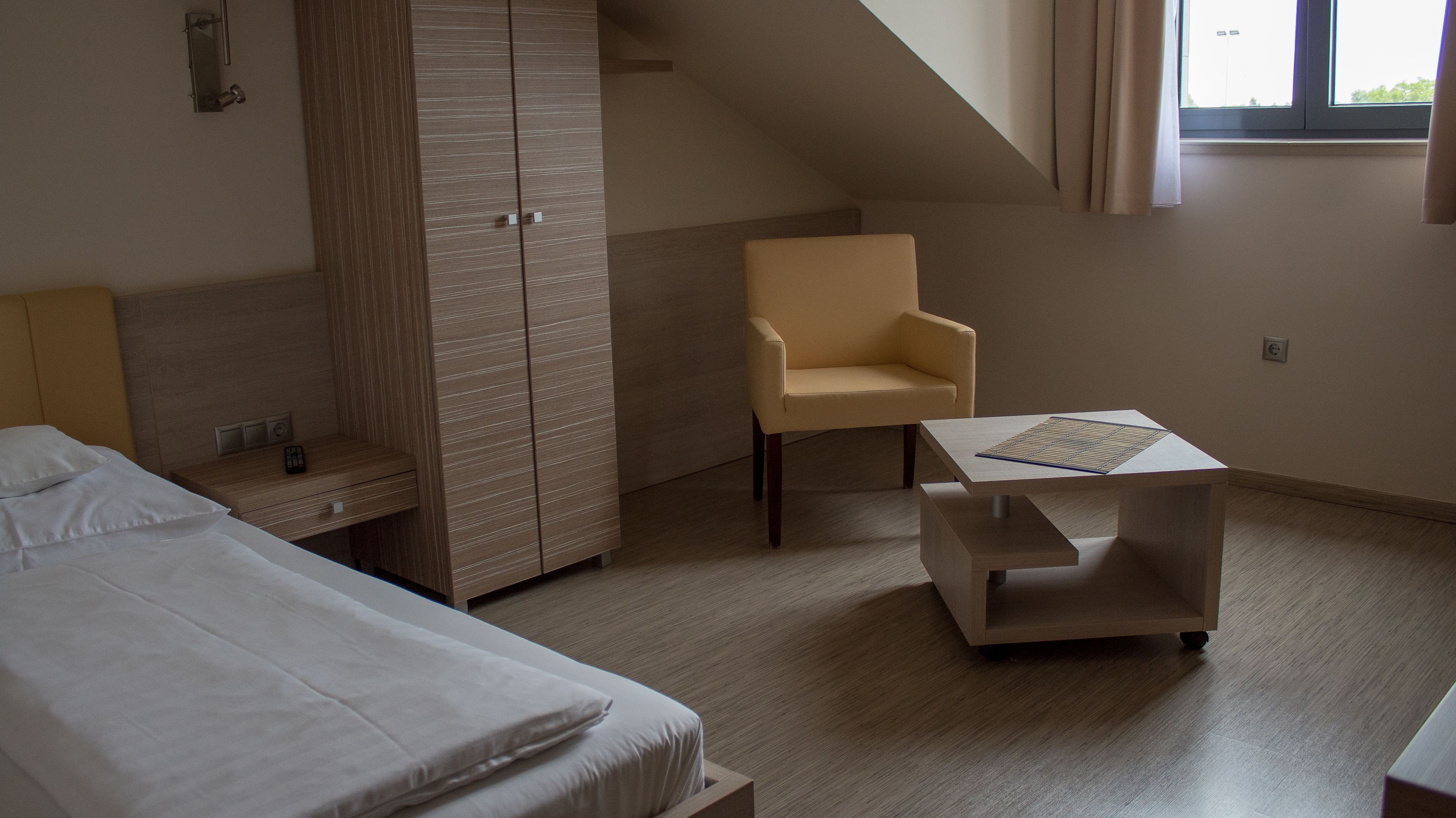 minibar, in-room safe, soundproofing, iron/ironing board