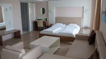 Minibar, in-room safe, soundproofing, iron/ironing board