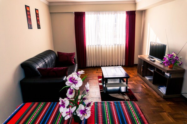 Comfort Apartment, 1 Bedroom, Kitchen (Brussels Apartment) | Living room | Flat-screen TV, Netflix - Brussels & Atomium Apartment (La Paz)