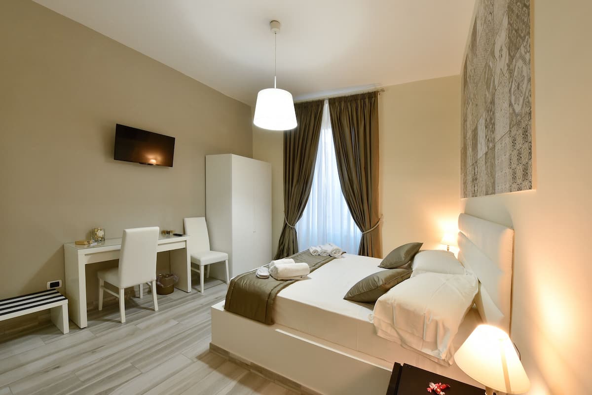 Junior Suite | Free minibar, desk, soundproofing, iron/ironing board