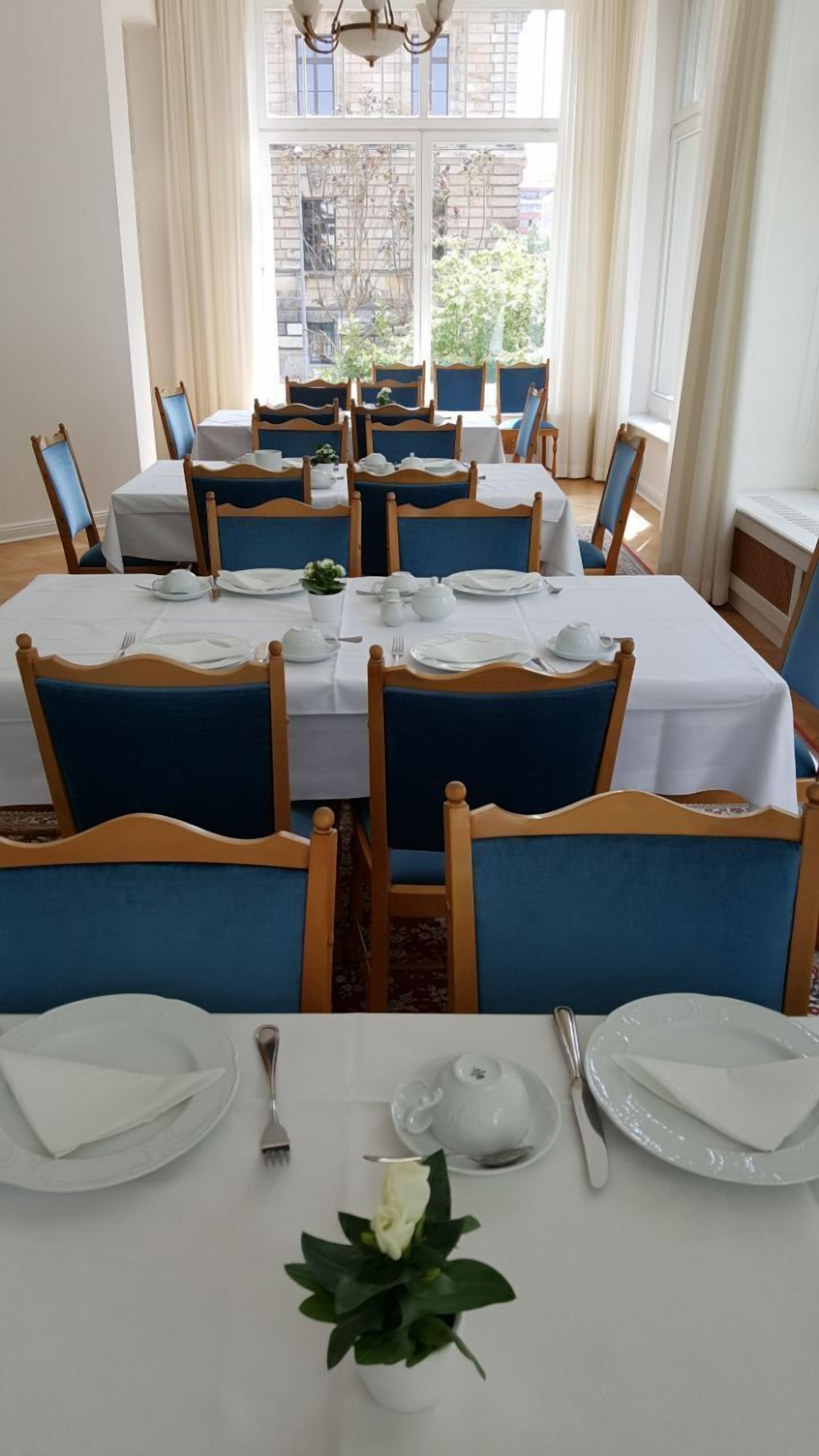 daily buffet breakfast (eur 20 per person)