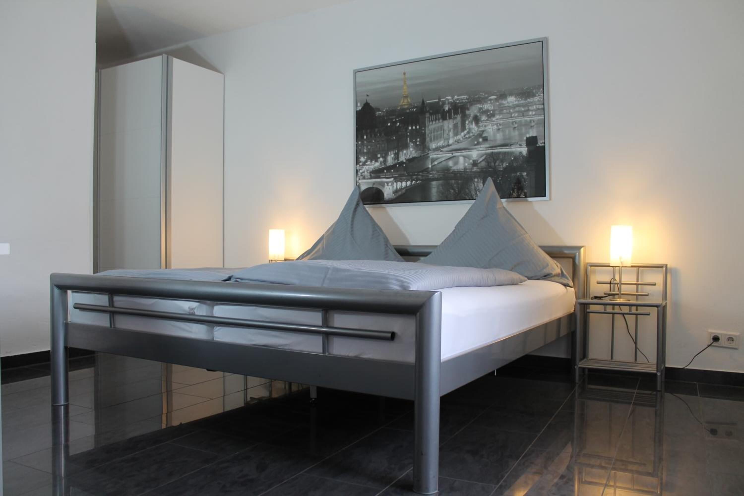 desk, soundproofing, iron/ironing board, free wifi