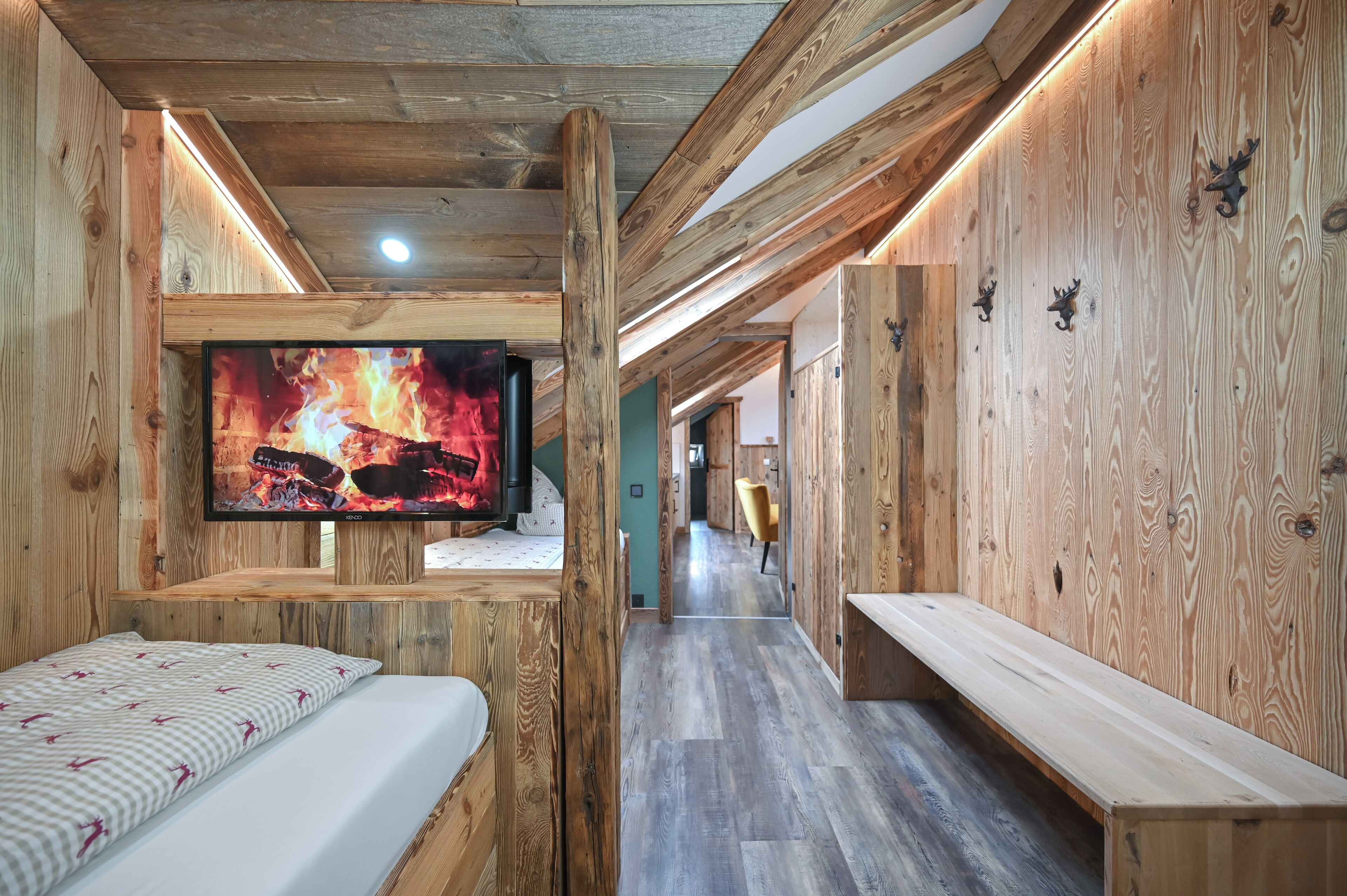 Apartment, Mountain View (Appartement 7) | Blackout curtains, iron/ironing board, free WiFi, bed sheets