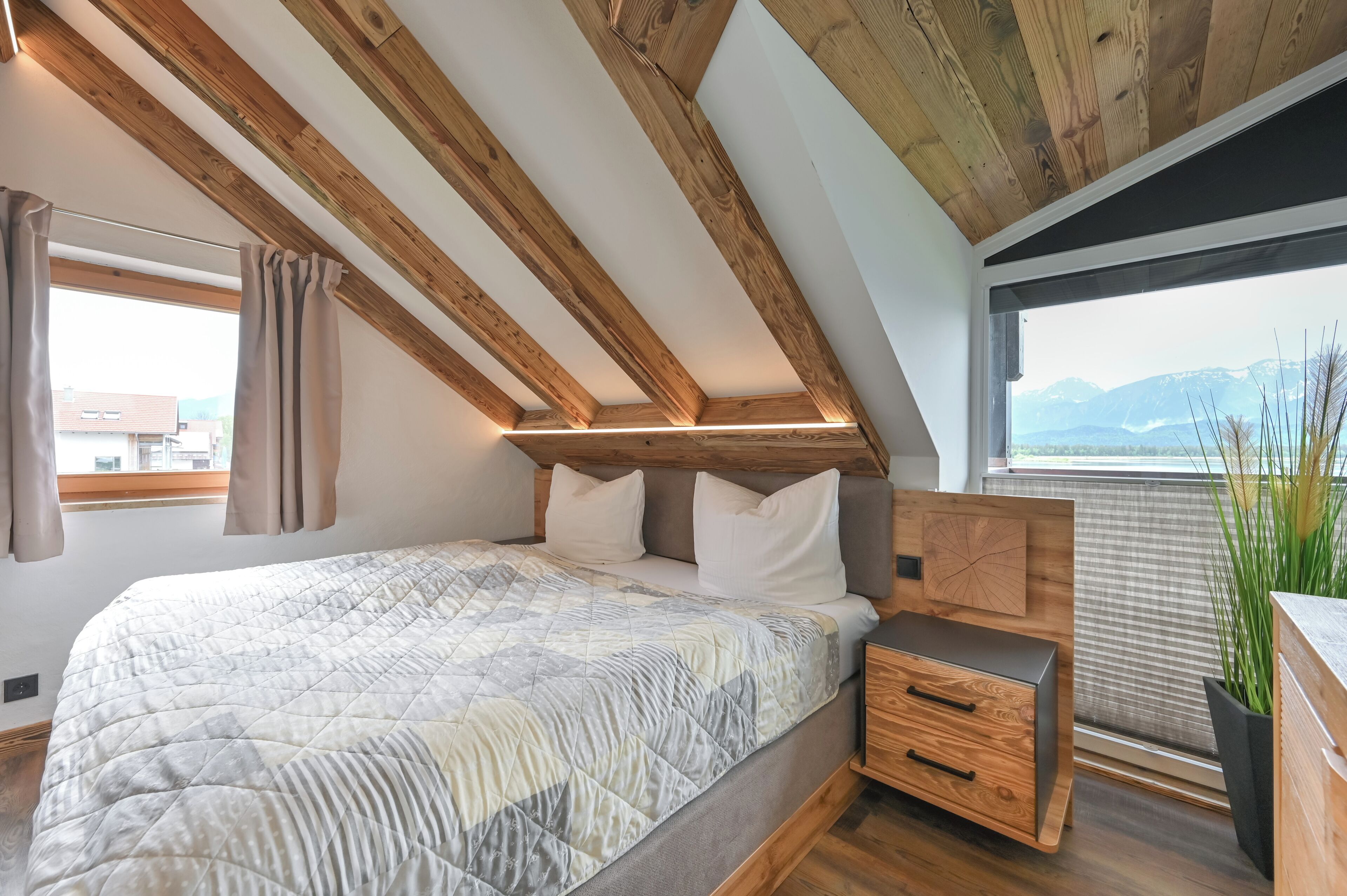 Apartment, Mountain View (Appartement 7) | Blackout drapes, iron/ironing board, free WiFi, bed sheets