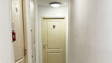 Comfort Double or Twin Room | Interior detail