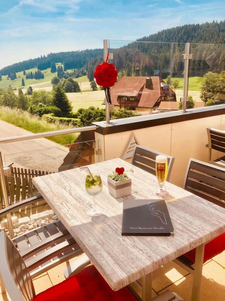 Hotel Restaurant Hirschen by null