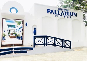 Property entrance - The Palladium Hotel (Coron)